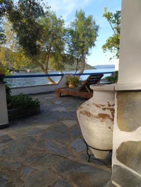 Amfithea Seaview apartment